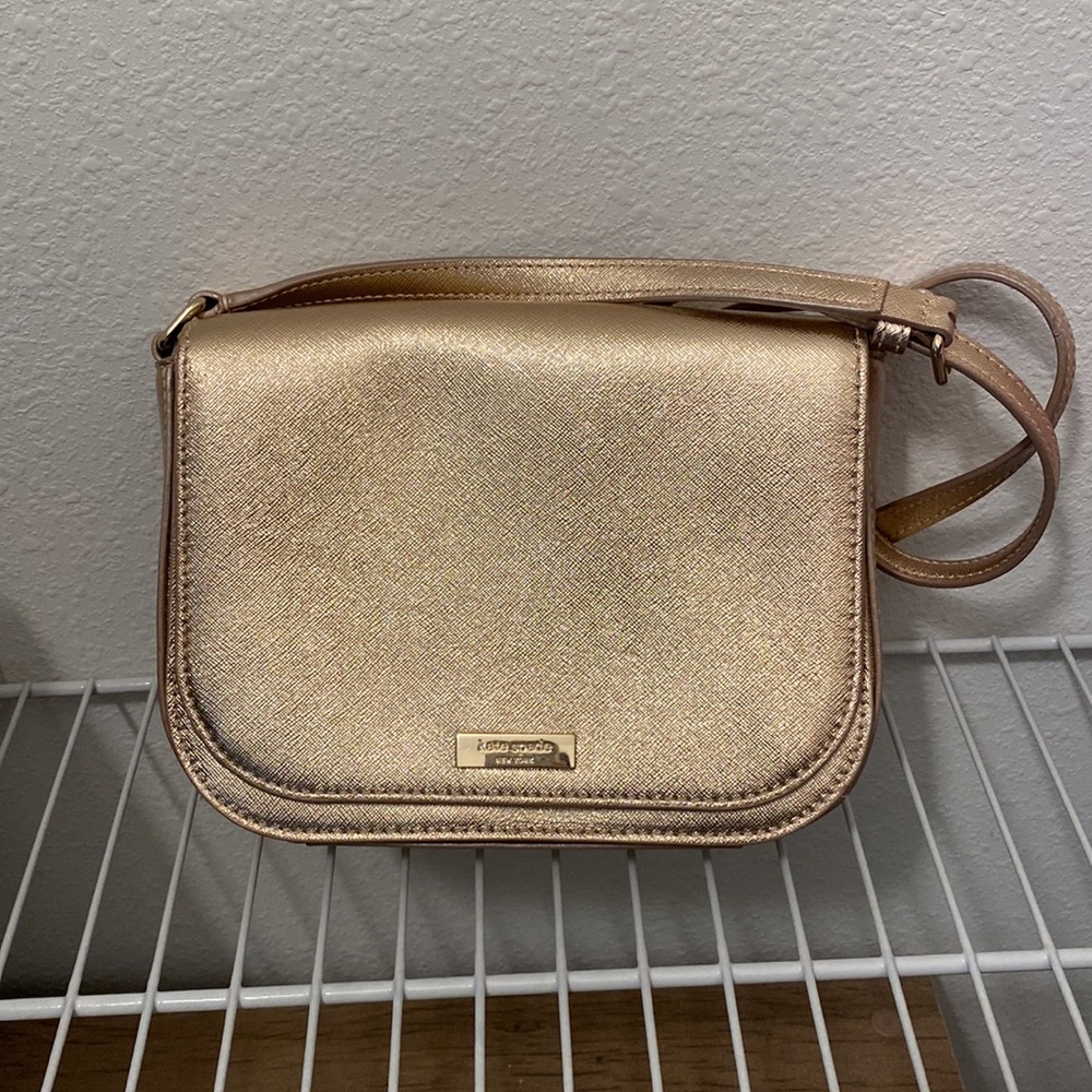 Kate Spade Rose Gold Carsen Laurel Way Leather crossbody bag handbag 💛